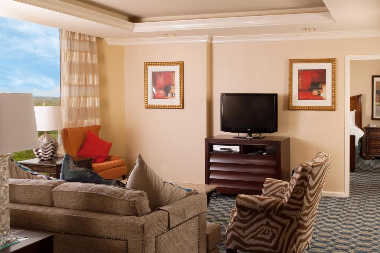 Greenville Marriott Экстерьер фото