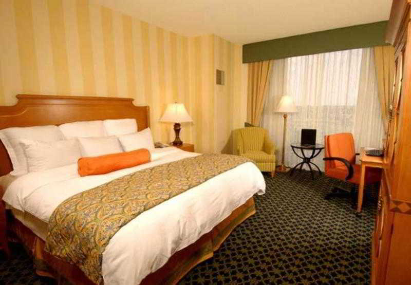 Greenville Marriott Экстерьер фото