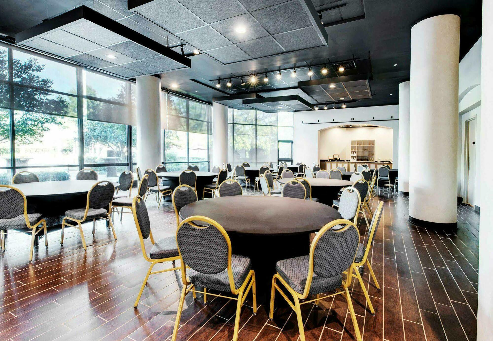 Greenville Marriott Экстерьер фото